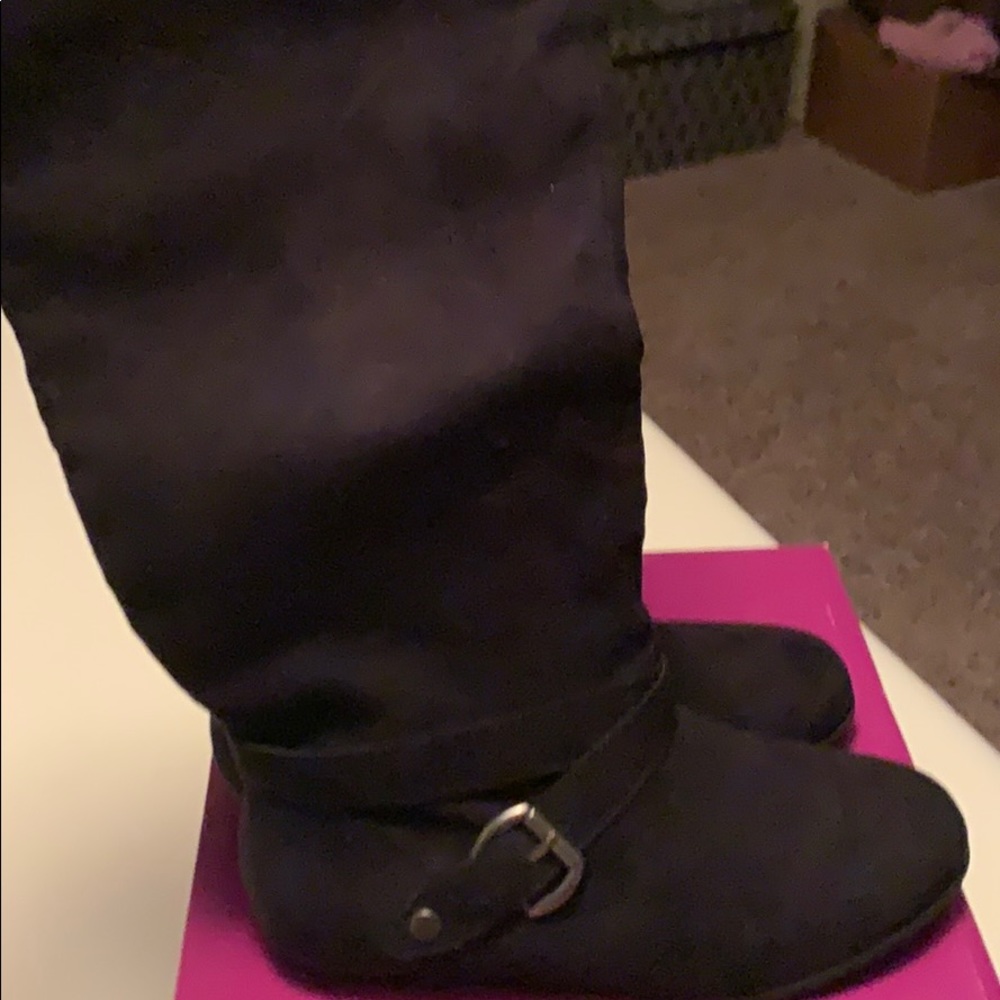 Black tall boots